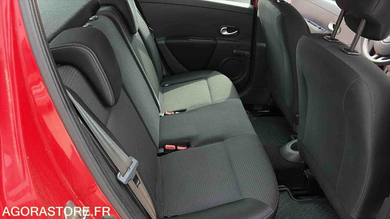 RENAULT CLIO 3 188 868 Kms - 2012 -CD-484-NA - سيارة: صور 4 RENAULT CLIO 3 188 868 Kms - 2012 -CD-484-NA - سيارة: صور 4