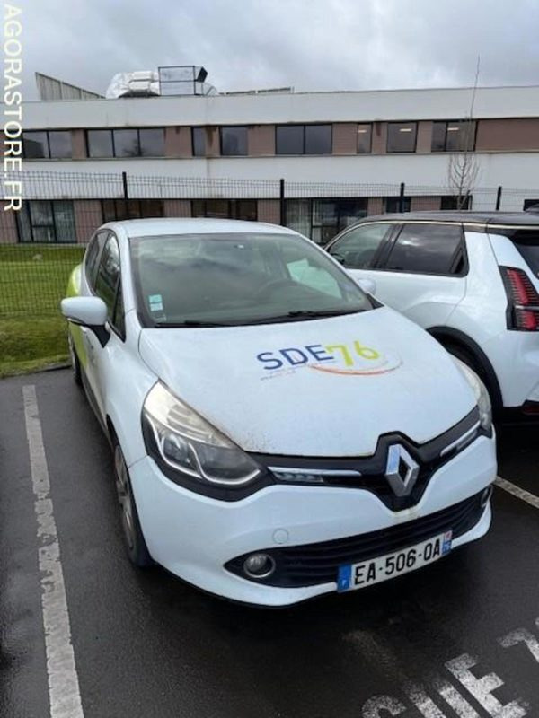 RENAULT CLIO - سيارة: صور 2 RENAULT CLIO - سيارة: صور 2