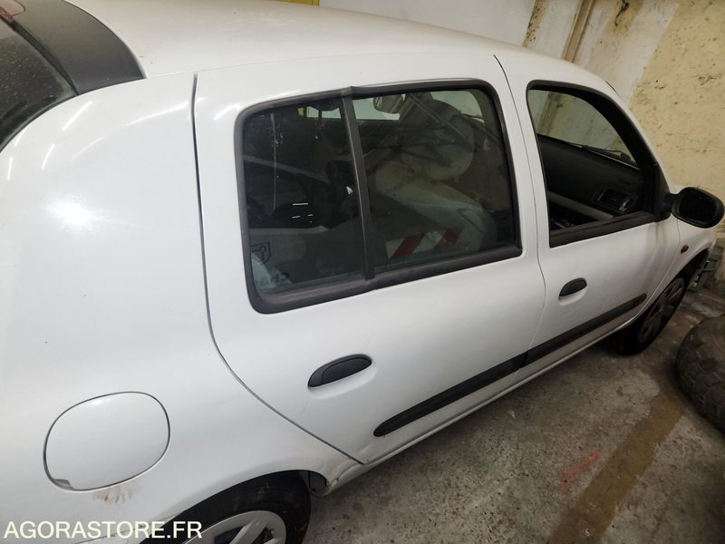 RENAULT CLIO - سيارة: صور 2 RENAULT CLIO - سيارة: صور 2