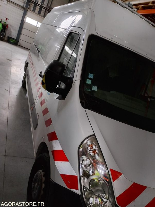 RENAULT FOURGON - قلاب صغير: صور 3 RENAULT FOURGON - قلاب صغير: صور 3