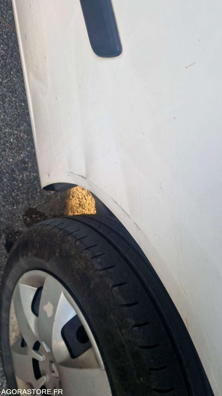 RENAULT KANGOO - 2020 - 142373 KM (FQ-738-XK) - فان المدمجة: صور 3 RENAULT KANGOO - 2020 - 142373 KM (FQ-738-XK) - فان المدمجة: صور 3