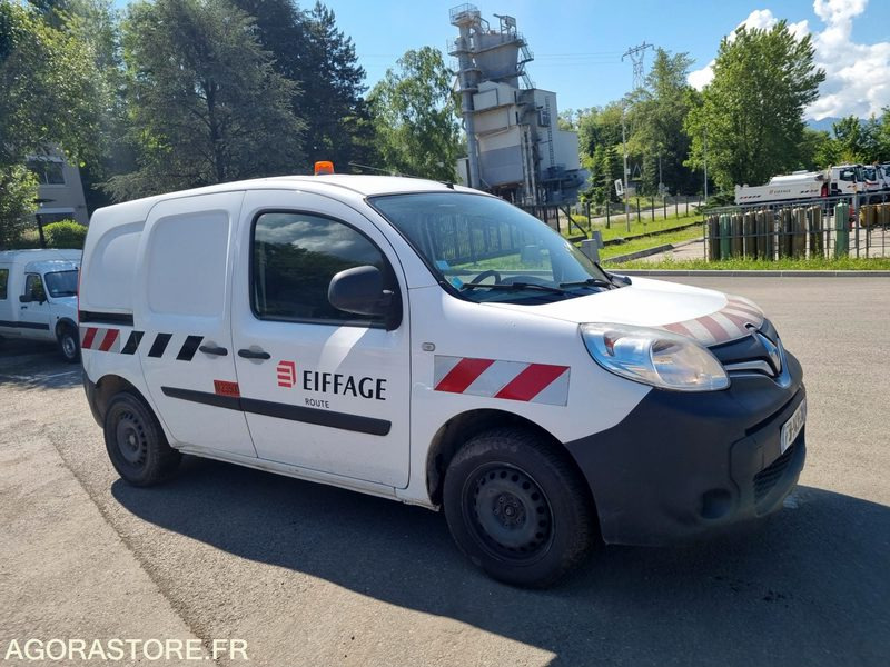 RENAULT - KANGOO EXPRESS GRAND CONFORT - 2018 / 254850KM (M23500) - فان المدمجة: صور 2 RENAULT - KANGOO EXPRESS GRAND CONFORT - 2018 / 254850KM (M23500) - فان المدمجة: صور 2
