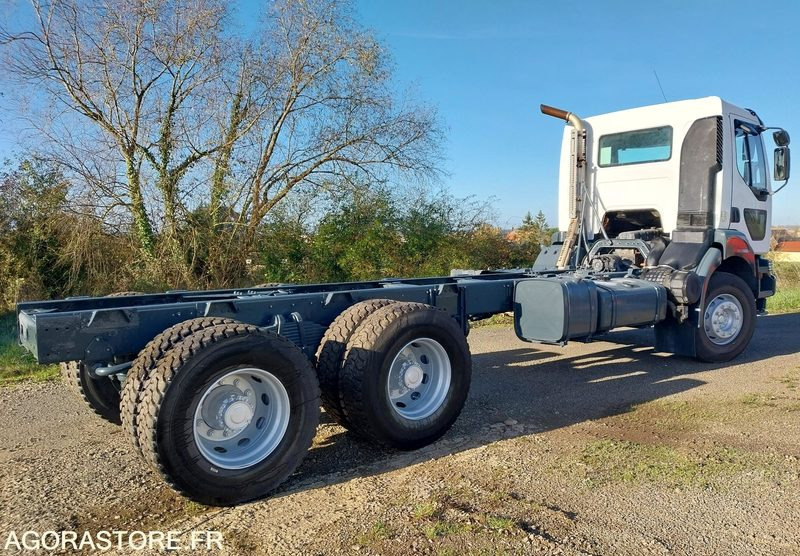 RENAULT KERAX 370-26 / 2004 / 715710 Km avec peinture neuve - الشاسيه شاحنة: صور 3 RENAULT KERAX 370-26 / 2004 / 715710 Km avec peinture neuve - الشاسيه شاحنة: صور 3