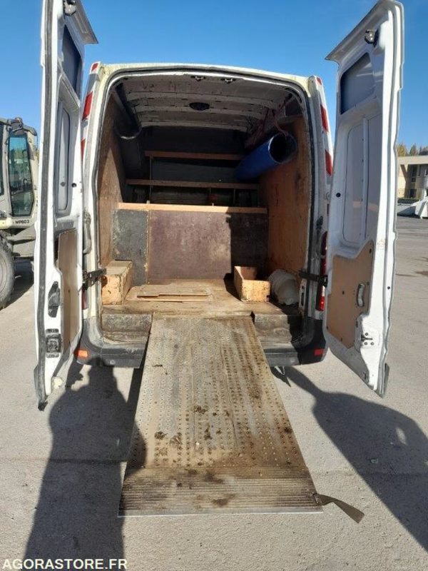RENAULT MASTER - 2012 - 241500 KM - فان: صور 5 RENAULT MASTER - 2012 - 241500 KM - فان: صور 5