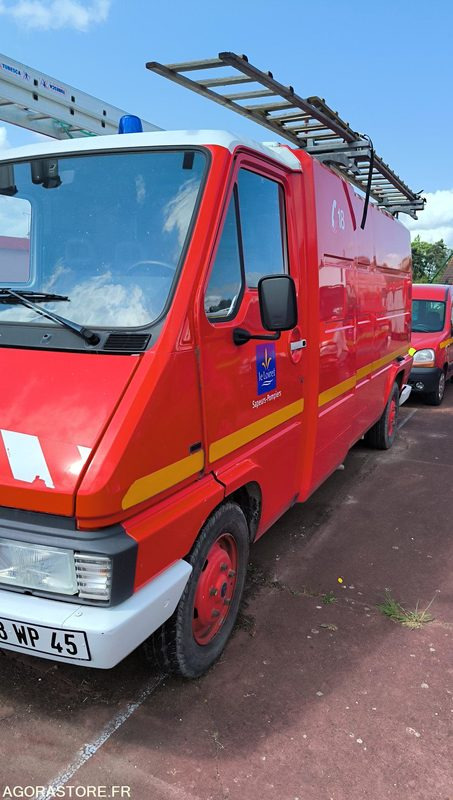 RENAULT MASTER T35 D 102714kms - 1996 - فان: صور 3 RENAULT MASTER T35 D 102714kms - 1996 - فان: صور 3
