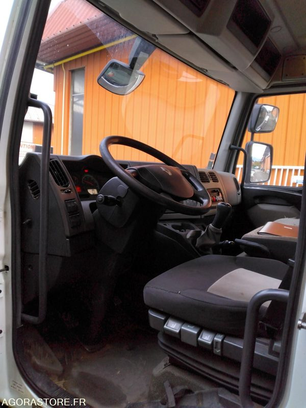 RENAULT MIDLUM 190 NACELLE - مصاعد الازدهار محمولة على شاحنة: صور 5 RENAULT MIDLUM 190 NACELLE - مصاعد الازدهار محمولة على شاحنة: صور 5