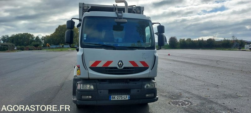 RENAULT MIDLUM - 2011 - 177523kms - شاحنة القمامة: صور 1 RENAULT MIDLUM - 2011 - 177523kms - شاحنة القمامة: صور 1