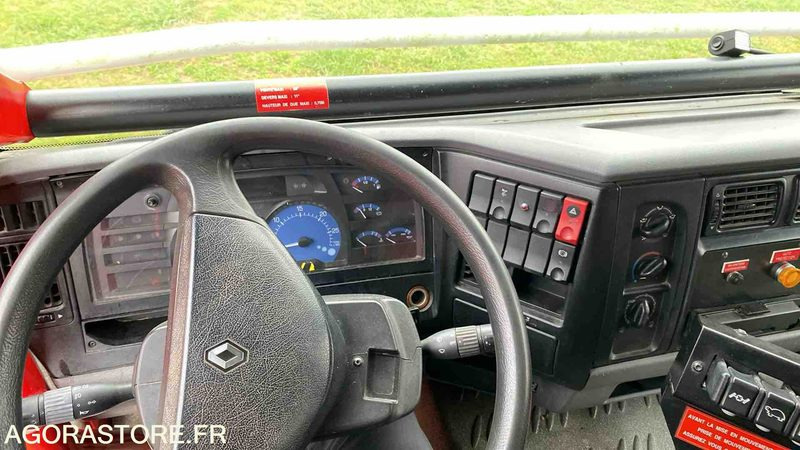 RENAULT MIDLUM - 42841kms - 2004 - شاحنة: صور 5 RENAULT MIDLUM - 42841kms - 2004 - شاحنة: صور 5