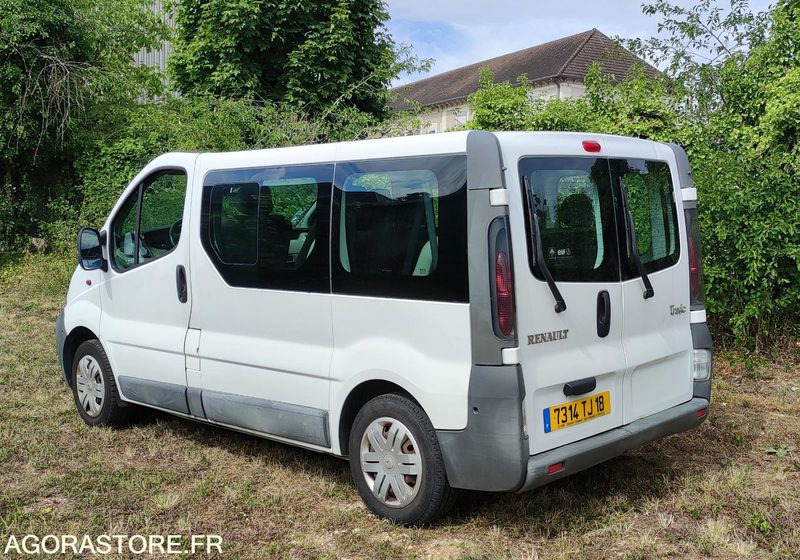 RENAULT TRAFIC II - حافلة صغيرة, ميكروباص: صور 1 RENAULT TRAFIC II - حافلة صغيرة, ميكروباص: صور 1