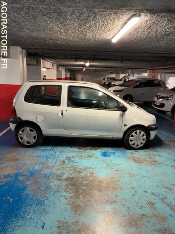 RENAULT TWINGO - 2001 - سيارة: صور 2 RENAULT TWINGO - 2001 - سيارة: صور 2