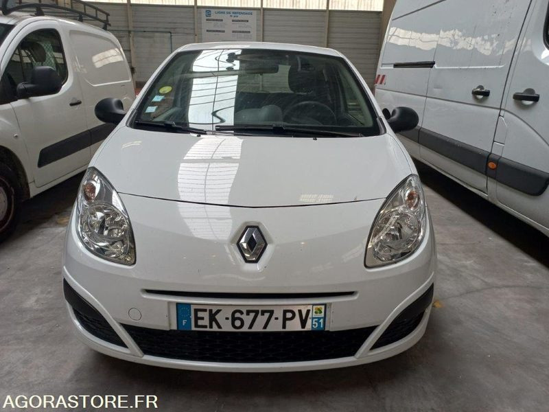 RENAULT TWINGO EK-677-PV - سيارة: صور 1 RENAULT TWINGO EK-677-PV - سيارة: صور 1