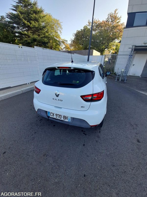 Renault - Clio - 2013 - 158535KM - سيارة: صور 3 Renault - Clio - 2013 - 158535KM - سيارة: صور 3