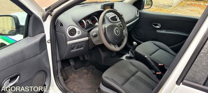 Renault Clio 3 1.5DCI - سيارة: صور 5 Renault Clio 3 1.5DCI - سيارة: صور 5