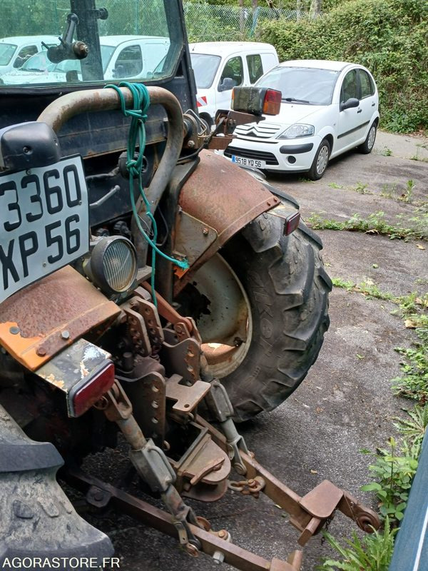 Renault Fructus (63003) - جرار: صور 2 Renault Fructus (63003) - جرار: صور 2