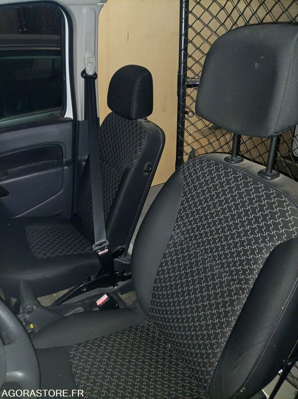 Renault Kangoo Electrique - 2012 - 23 000 km - فان المدمجة, فان كهربائية: صور 5 Renault Kangoo Electrique - 2012 - 23 000 km - فان المدمجة, فان كهربائية: صور 5