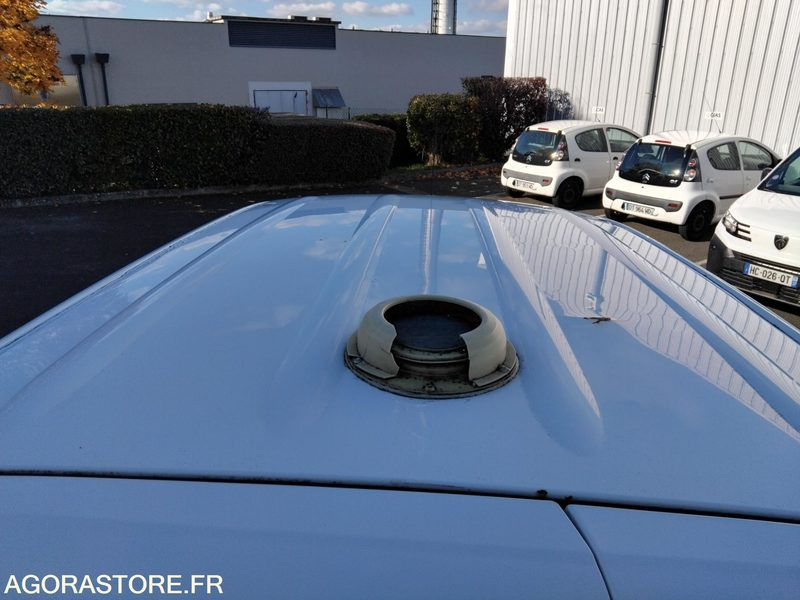 فان المدمجة Renault Kangoo: صور 12