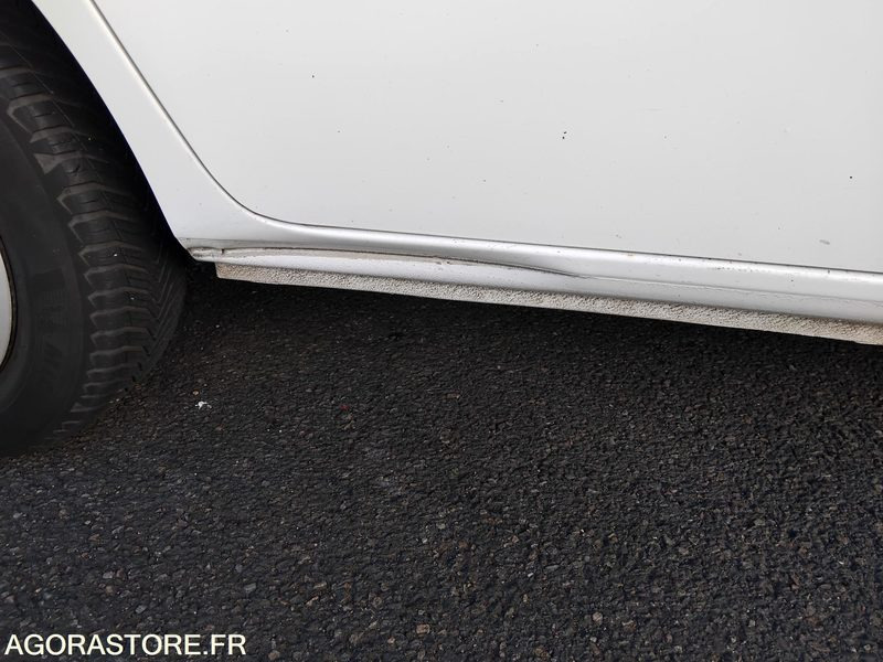 فان المدمجة Renault Kangoo: صور 17