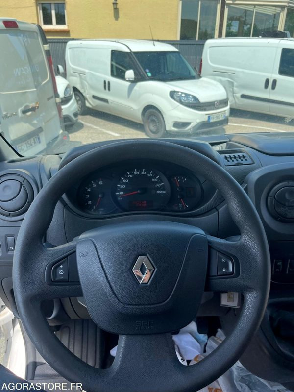 Renault Master III FG - 2019- 95 600km - فان المدمجة: صور 5 Renault Master III FG - 2019- 95 600km - فان المدمجة: صور 5