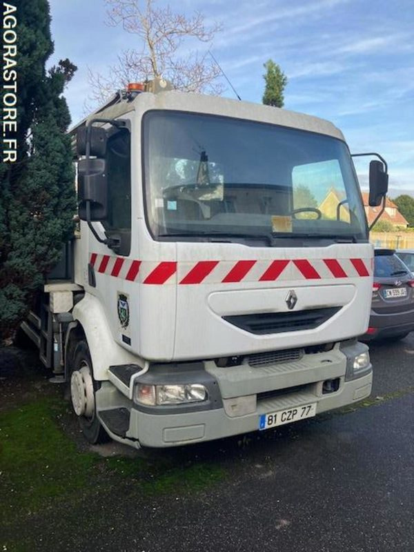 Renault Midliner (Nacelle) 2003 - 18441 kms - شاحنة: صور 3 Renault Midliner (Nacelle) 2003 - 18441 kms - شاحنة: صور 3