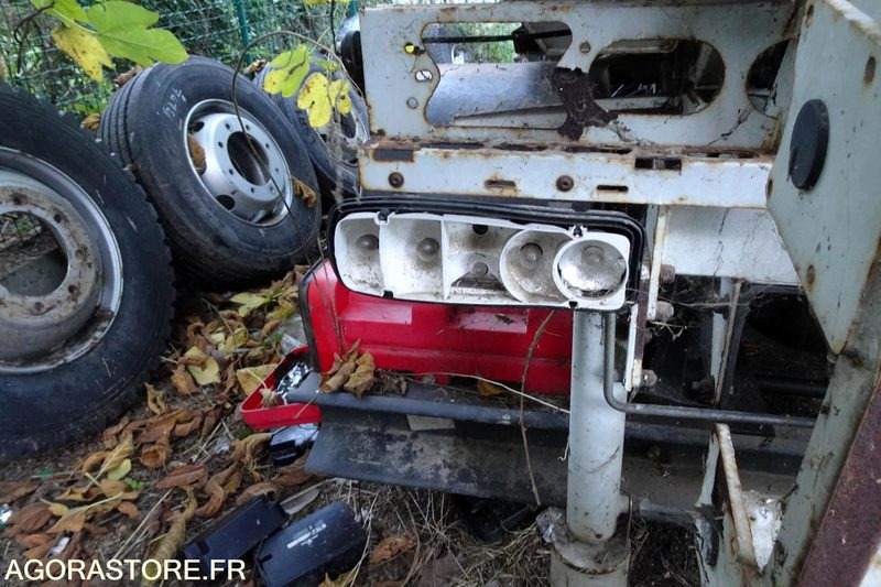 Renault Midlum 220 DXI - سيارة: صور 3 Renault Midlum 220 DXI - سيارة: صور 3