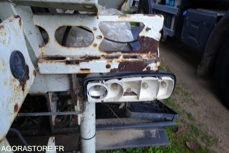 Renault Midlum 220 DXI - سيارة: صور 4 Renault Midlum 220 DXI - سيارة: صور 4