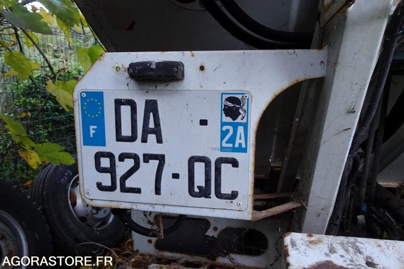 Renault Midlum 220 DXI - سيارة: صور 2 Renault Midlum 220 DXI - سيارة: صور 2