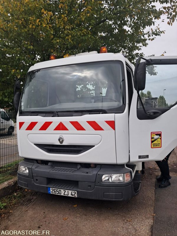 Renault Midlum 2650 ZJ 42 - شاحنة ذات الخطاف: صور 2 Renault Midlum 2650 ZJ 42 - شاحنة ذات الخطاف: صور 2