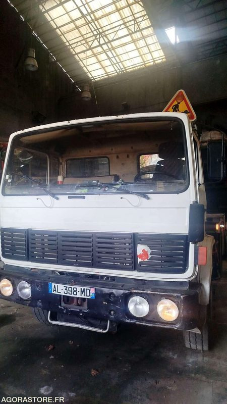 Renault Poids lourd G230 - 1985 - 564616KM - شاحنة: صور 2 Renault Poids lourd G230 - 1985 - 564616KM - شاحنة: صور 2