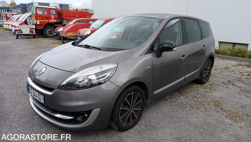 Renault Scenic - 2012 - 266446KMS CC344DZ - سيارة: صور 1 Renault Scenic - 2012 - 266446KMS CC344DZ - سيارة: صور 1