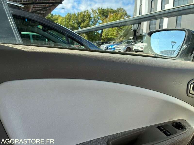Renault Zoé 2019 83526 kms FD290AT - سيارة: صور 5 Renault Zoé 2019 83526 kms FD290AT - سيارة: صور 5