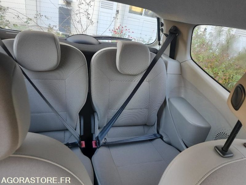 Renaut Twingo AW899MR de 2011 - 44374km - سيارة: صور 4 Renaut Twingo AW899MR de 2011 - 44374km - سيارة: صور 4