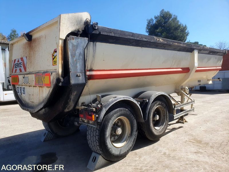 Semi remorque Cleri Benne poussoir - نصف مقطورة: صور 3 Semi remorque Cleri Benne poussoir - نصف مقطورة: صور 3
