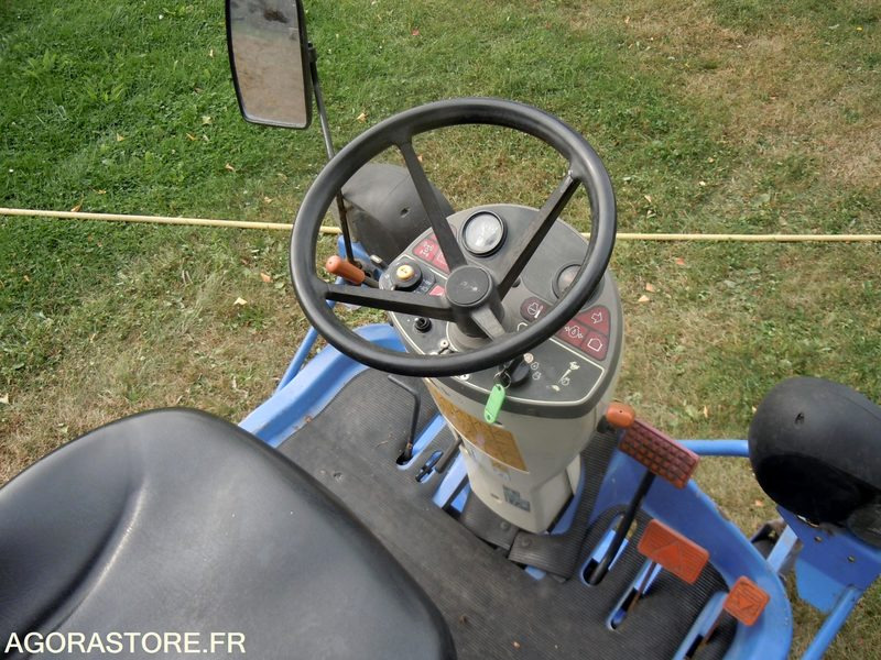 TONDEUSE AUTOPORTÉE ISEKI - جزازة المروج: صور 4 TONDEUSE AUTOPORTÉE ISEKI - جزازة المروج: صور 4