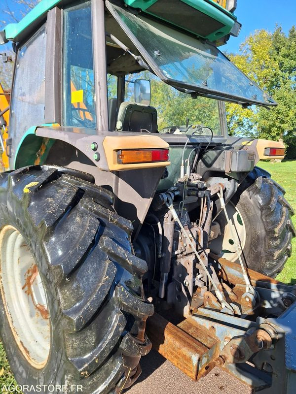 TRACTEUR CHARGEUR MASSEY FERGUSON - 1998 - 13654Heures - جرار: صور 4 TRACTEUR CHARGEUR MASSEY FERGUSON - 1998 - 13654Heures - جرار: صور 4