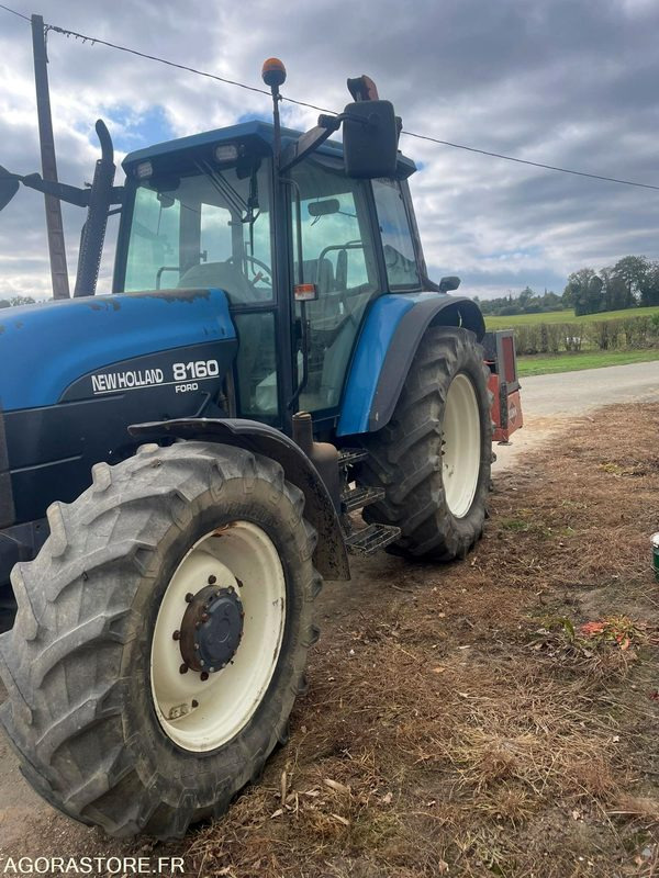 TRACTEUR NEW HOLLAND 8160 RANGE COMMAND - 1999 - 10500h - جرار: صور 2 TRACTEUR NEW HOLLAND 8160 RANGE COMMAND - 1999 - 10500h - جرار: صور 2