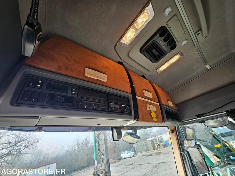 شاحنة جرار TRACTEUR RENAULT - 2017 - 580000km: صور 6