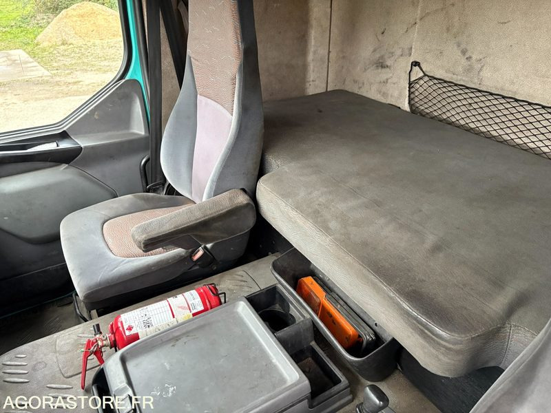 TRACTEUR RENAULT 420 DCI - شاحنة جرار: صور 3 TRACTEUR RENAULT 420 DCI - شاحنة جرار: صور 3
