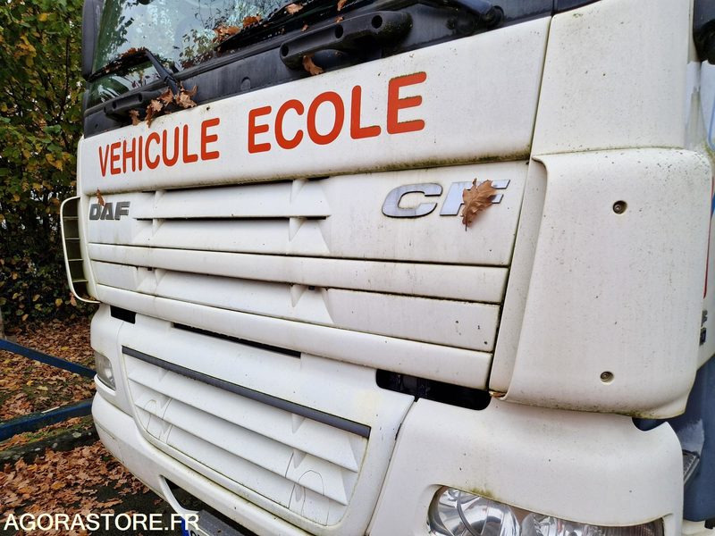 Tracteur DAF CF 85.360 - 2012 -193474 Kms -CN640HC - شاحنة جرار: صور 4 Tracteur DAF CF 85.360 - 2012 -193474 Kms -CN640HC - شاحنة جرار: صور 4