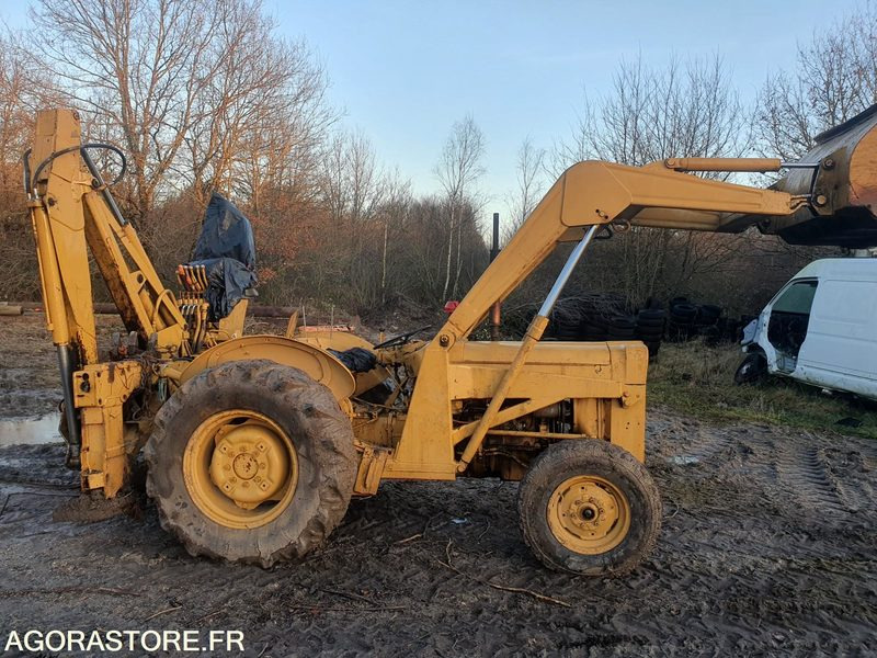 Tractopelle massey ferguson mf205 industriel - حفار متعدد الاستخدام: صور 1 Tractopelle massey ferguson mf205 industriel - حفار متعدد الاستخدام: صور 1