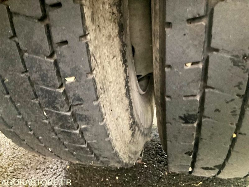 شاحنة جرار VOLVO FL 290 - 2013 - 568 476km: صور 9 شاحنة جرار VOLVO FL 290 - 2013 - 568 476km: صور 9