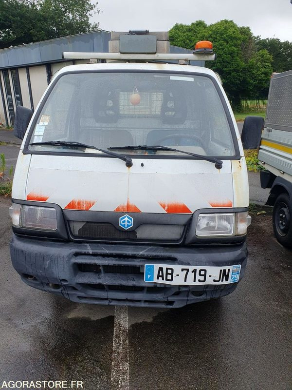 VQ-V20M PIAGGIO PORTER. - قلاب صغير: صور 1 VQ-V20M PIAGGIO PORTER. - قلاب صغير: صور 1
