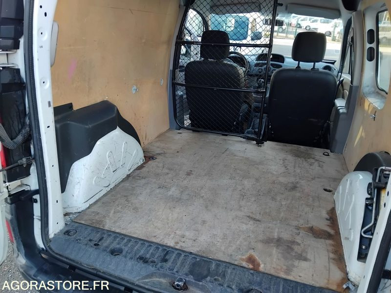Vente Renault Kangoo - فان المدمجة: صور 4 Vente Renault Kangoo - فان المدمجة: صور 4