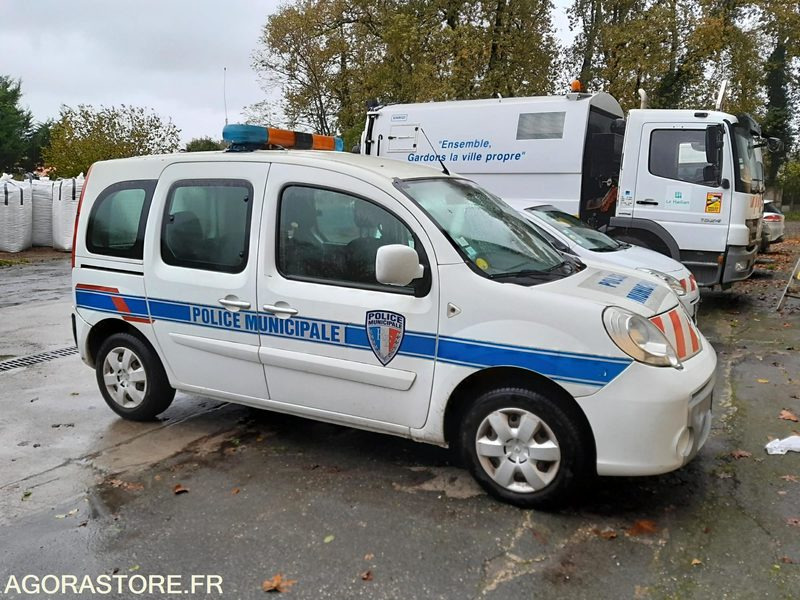 Voiture Renault Kangoo Expression dCi90, 2012 - 196968KM - فان المدمجة: صور 1 Voiture Renault Kangoo Expression dCi90, 2012 - 196968KM - فان المدمجة: صور 1