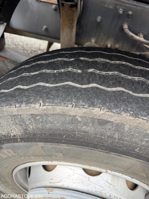 شاحنة Volvo FM 400 8X4 ampliroll - 2009 - 763559KM: صور 17