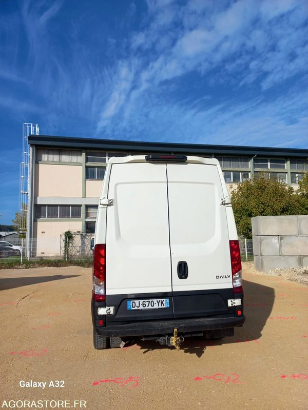Fourgon iveco - فان: صور 5 Fourgon iveco - فان: صور 5