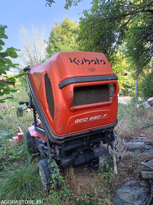 Kubota F 3560 avec bac de rammassage GCD 660F - 2668heures - الآلات والماكينات الزراعية: صور 2 Kubota F 3560 avec bac de rammassage GCD 660F - 2668heures - الآلات والماكينات الزراعية: صور 2