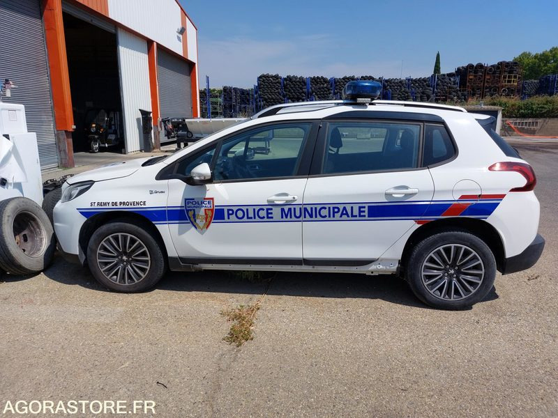 Peugeot 2008 police municipale - سيارة دفع رباعي: صور 1 Peugeot 2008 police municipale - سيارة دفع رباعي: صور 1