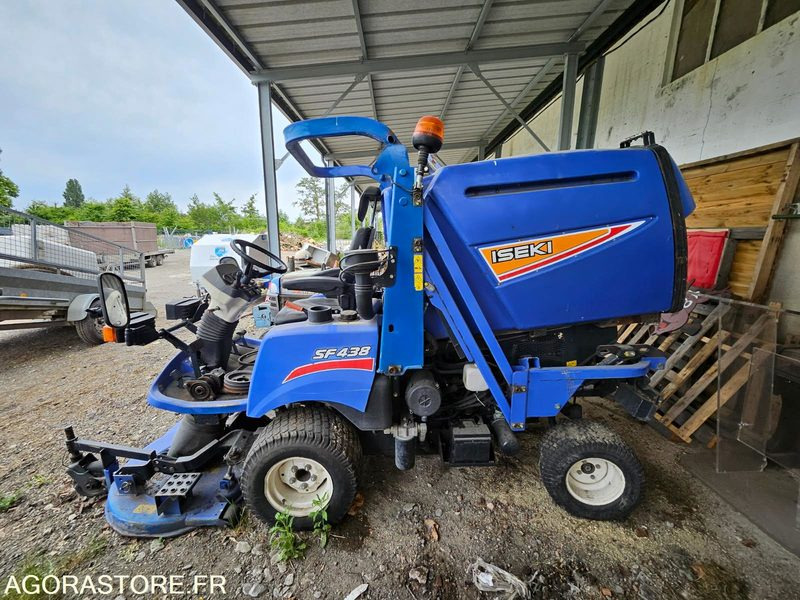 Tondeuse ISEKI SF 438 - جزازة المروج: صور 2 Tondeuse ISEKI SF 438 - جزازة المروج: صور 2