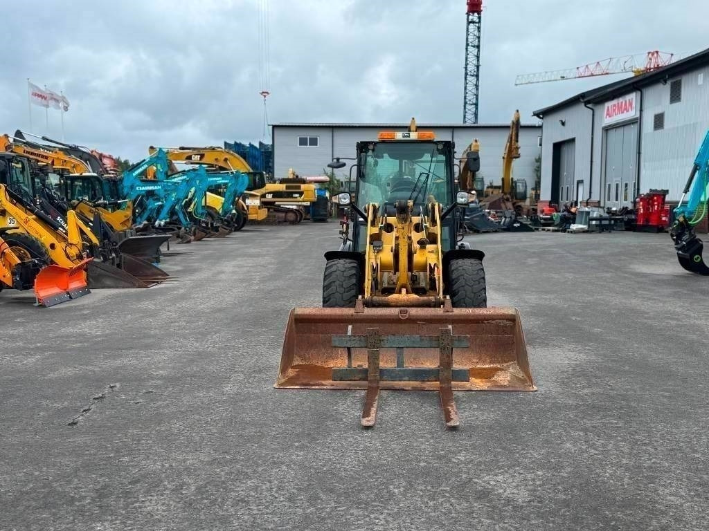 CAT 906 H 2 - اللودر بعجل: صور 3 CAT 906 H 2 - اللودر بعجل: صور 3