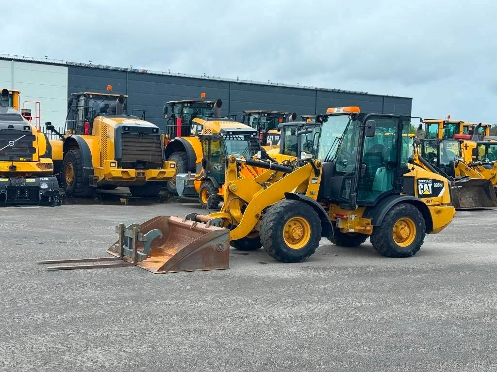 CAT 906 H - اللودر بعجل: صور 5 CAT 906 H - اللودر بعجل: صور 5
